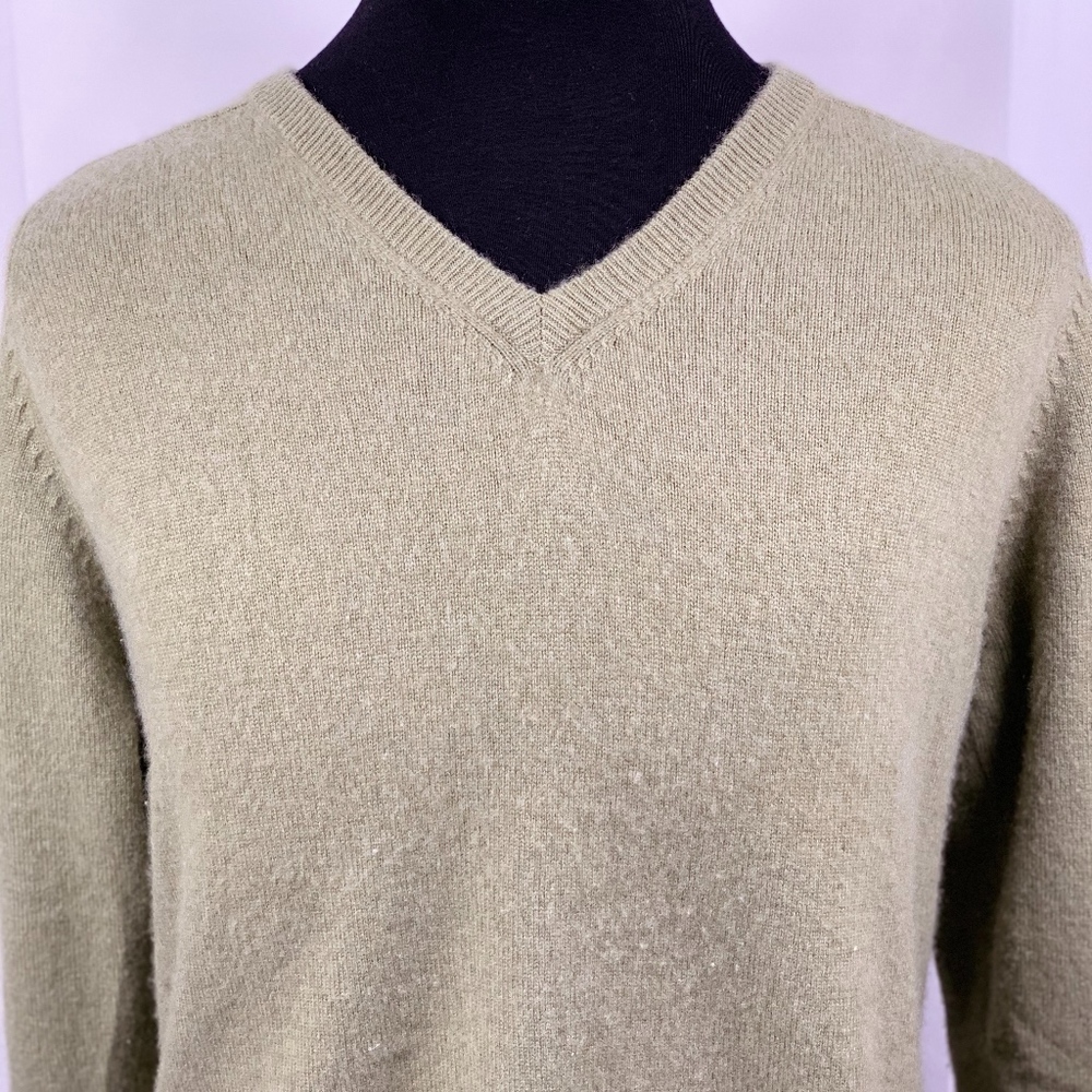 Kirkland 100% Cashmere Sweater Size V-Neck